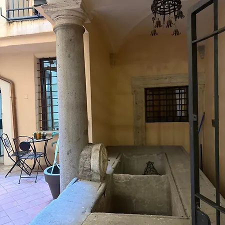 Apartment Cartari 11 Rome